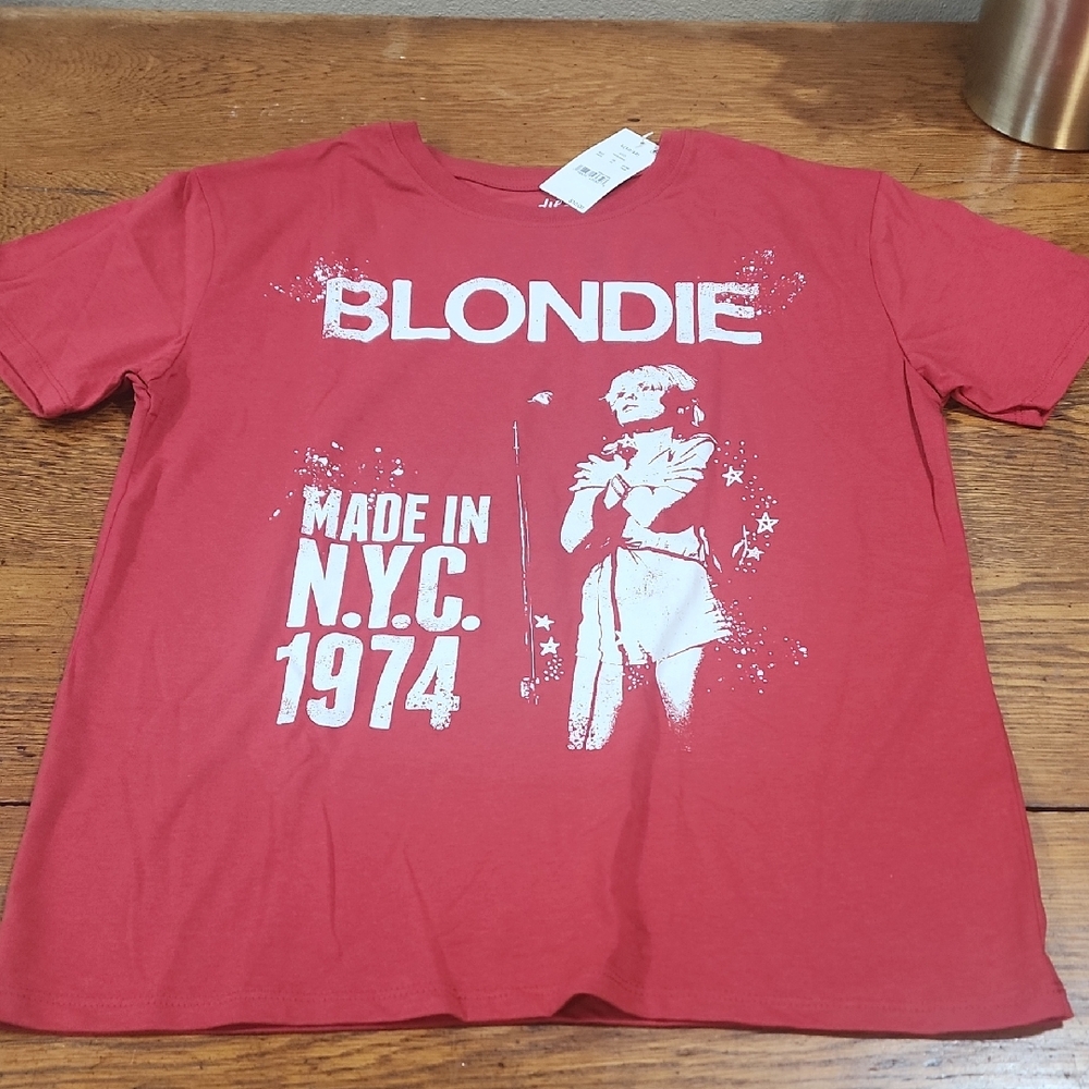 NWT Blondie Red And White Graphic Tee Sz Large